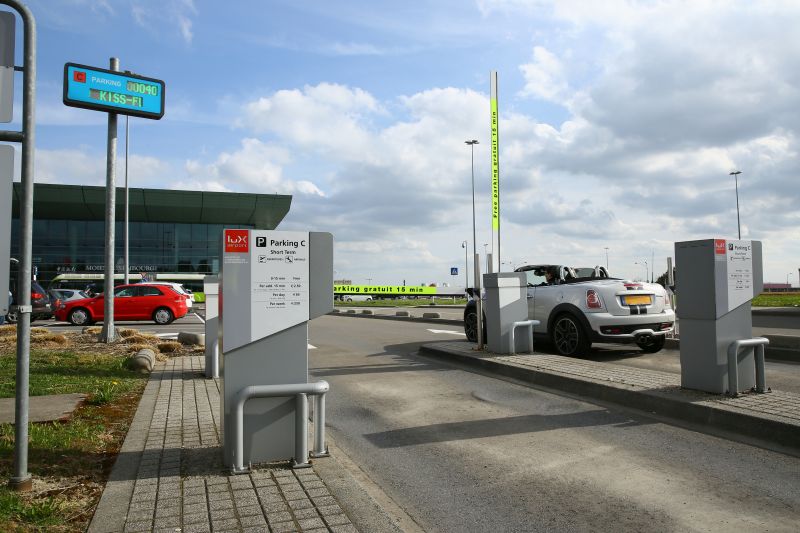 Parking - Lux Airport