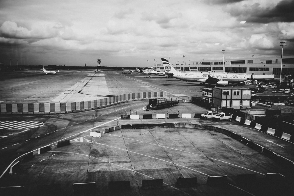 Brussels Airport par Matthias Ripp sous (CC BY 2.0) https://www.flickr.com/photos/56218409@N03/18826719078/ https://creativecommons.org/licenses/by/2.0/
