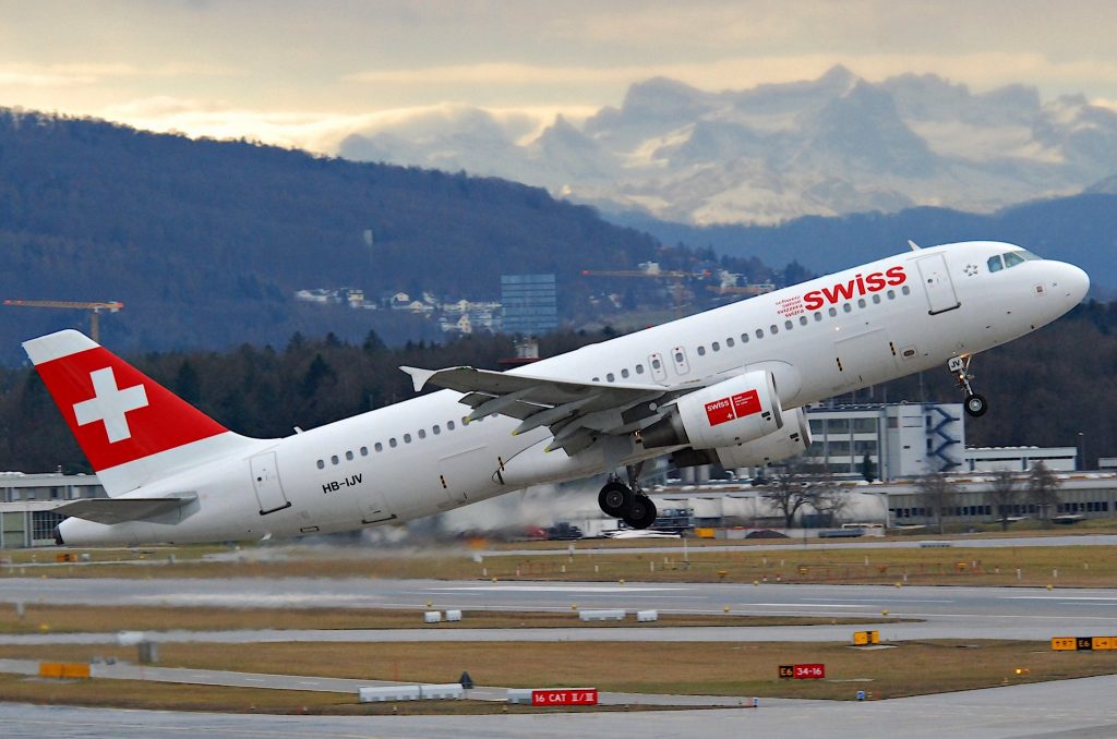 Swiss Airbus A320-214