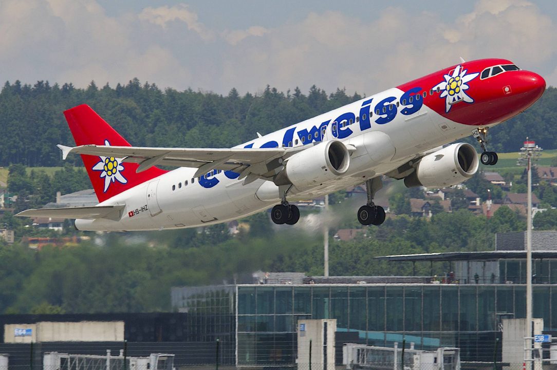 Edelweiss Air Airbus A320-214