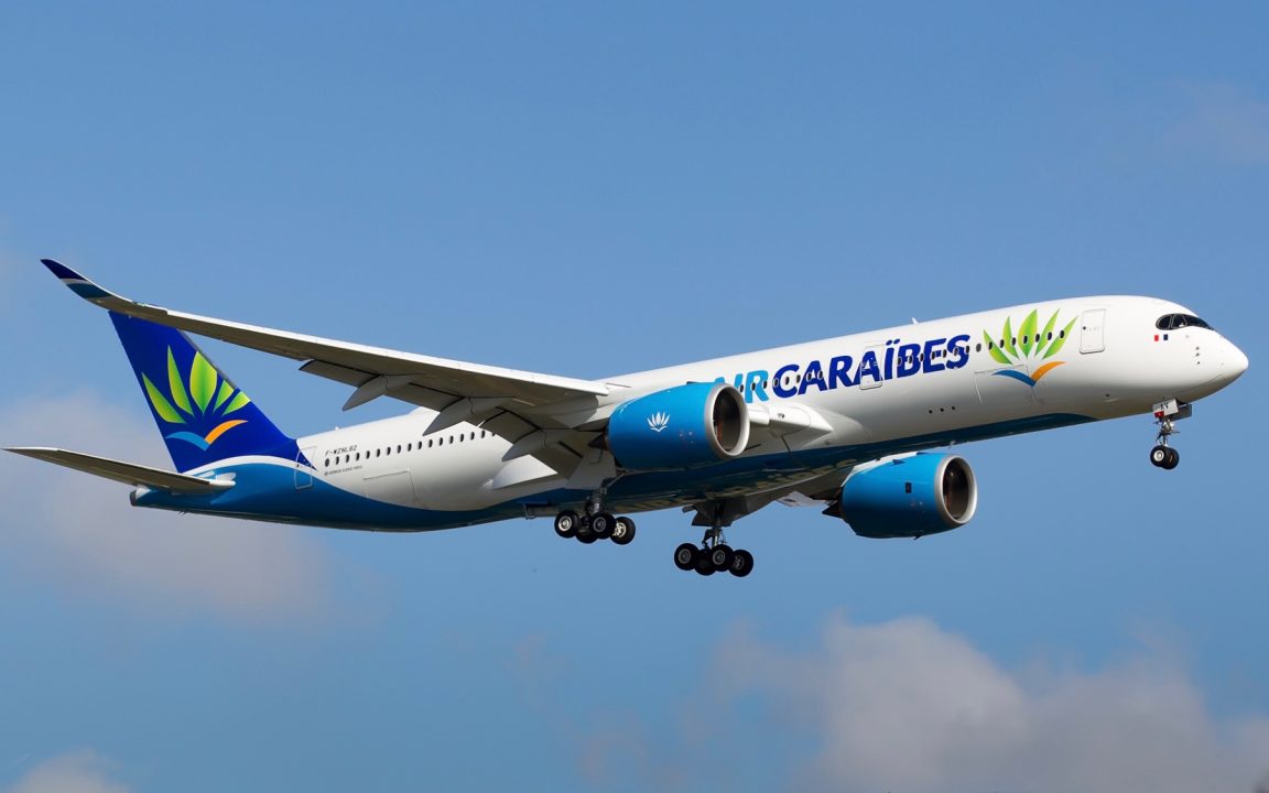 Air Caraibes Airbus A350-941 cn 082 F-HHAV