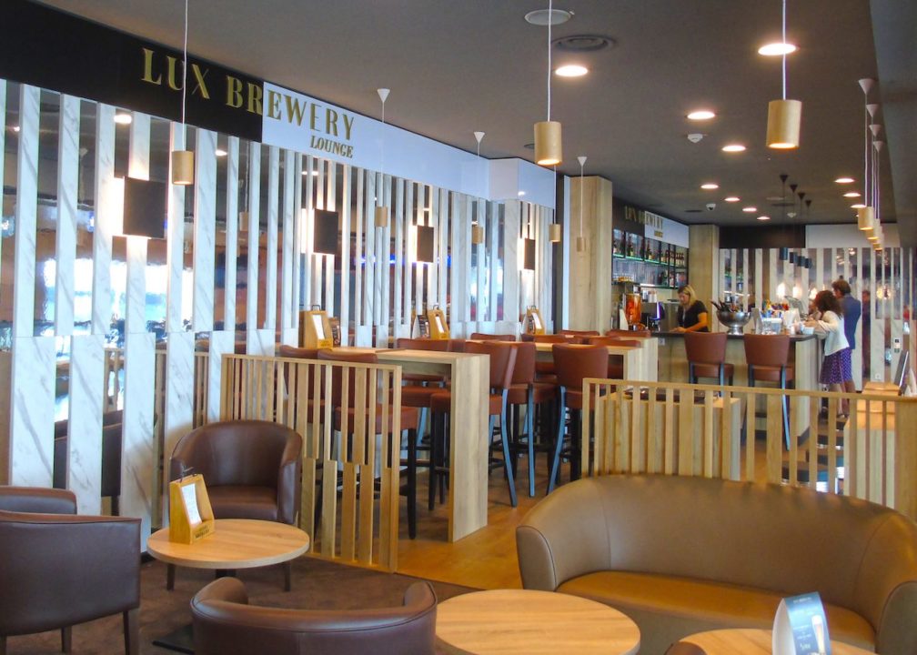 nouveau bar « Lux Brewery Lounge » Terminal B