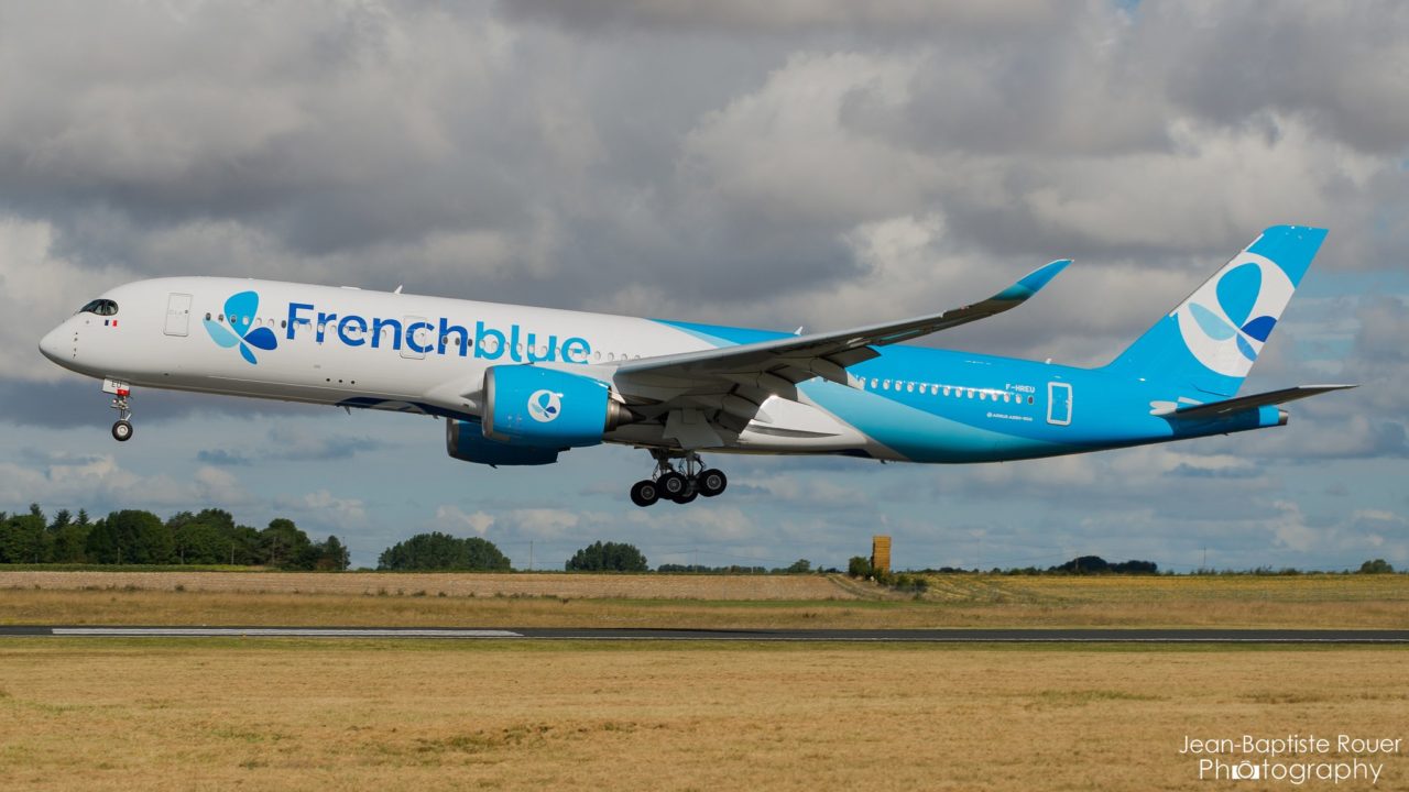 A350-941 French Blue F-HREU en entrainement à Chateauroux
