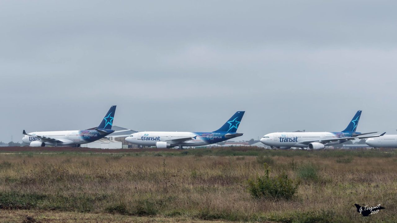 3 avions Air Transat positionnés sur le tarmac de Bordeaux-Mérignac dimanche 1er octobre