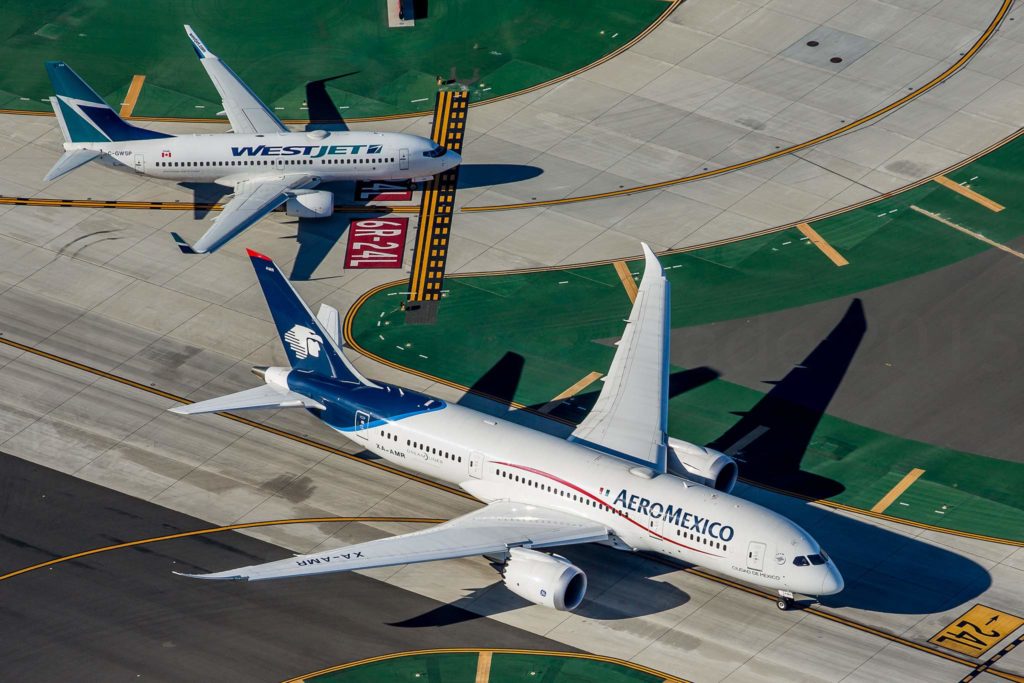 Aeromexico B787-8 Dreamliner XA-AMR / cn 36844 Seen behind is a Westjet Boeing 737-7CT(WL) C-GWSP / cn 36693