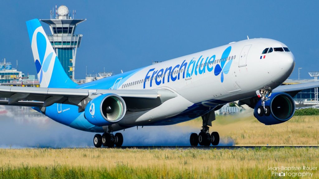 Airbus A330-323 French Blue F-HPUJ