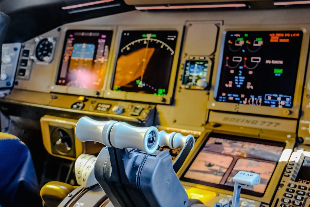 cockpit du Boeing 777