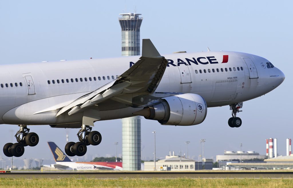 Atterrissage à Paris CDG d'un A330 Air France