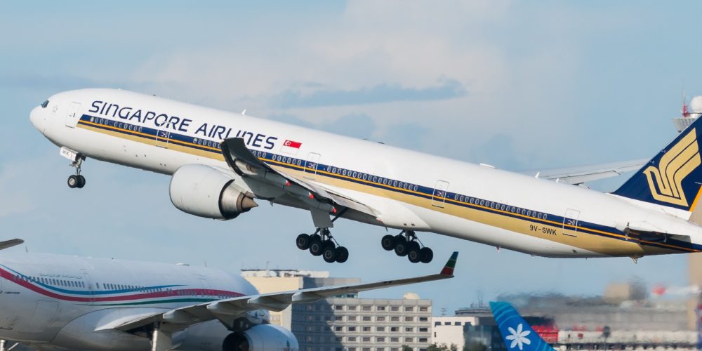 Boeing 777-312(ER) Singapore Airlines 9V-SWK