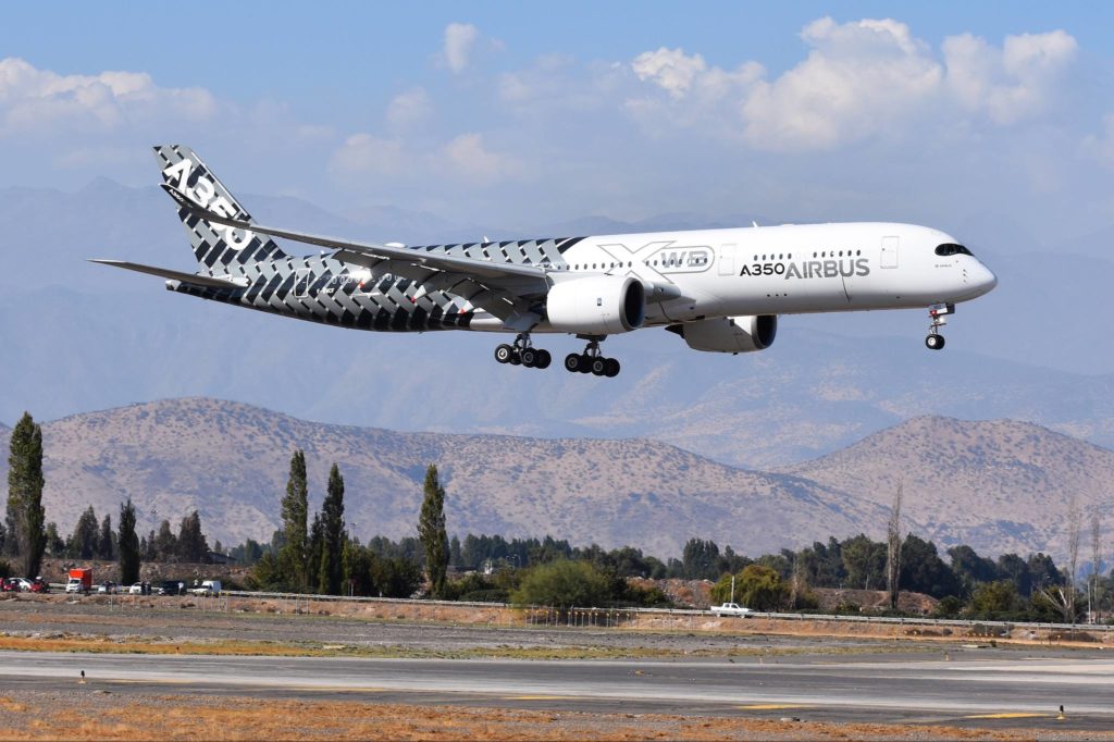 A350-900 MSN002 atterrissage à l'aéroport Arturo Merino Benitez de Santiago, au Chili,