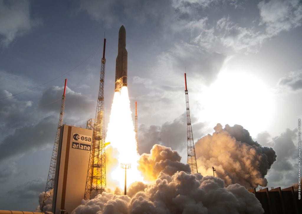 Lancement de la fusée Ariane 5 à Kourou
