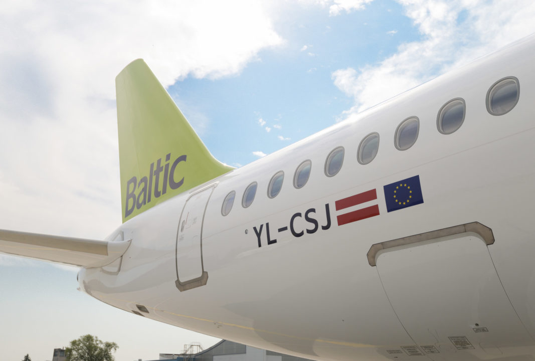 Airbus A220-300 airBaltic YL-CSJ