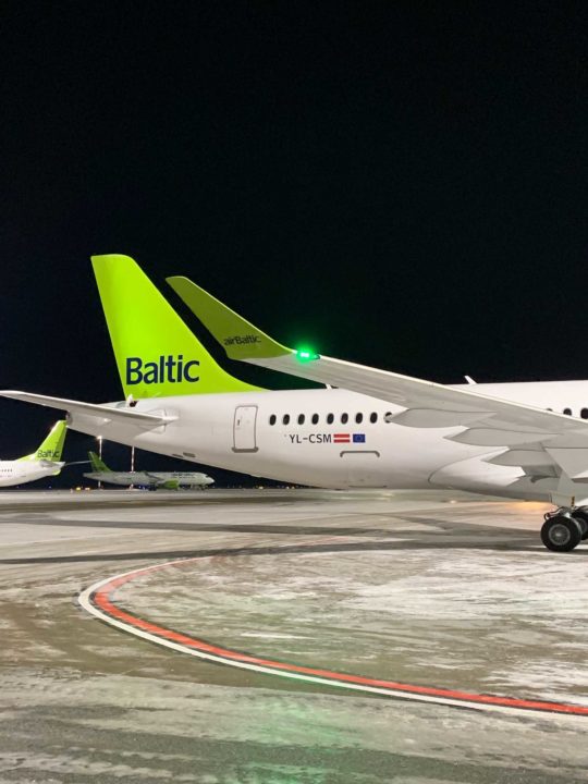 A220-300 airBaltic YL-CSM