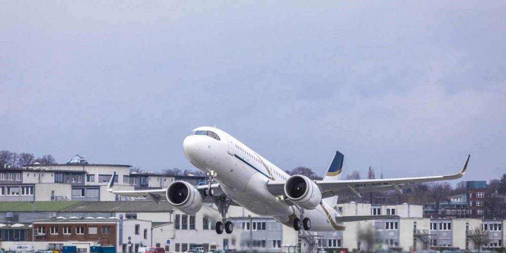 Comlux ACJ320neo