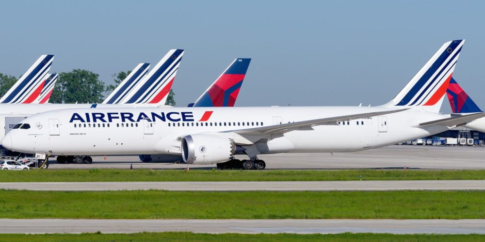Air France 787 et avions Delta à CDG