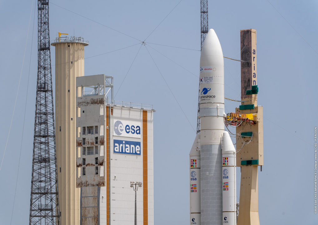 [VA252] Ariane 5 sur son pas de tir à Kourou