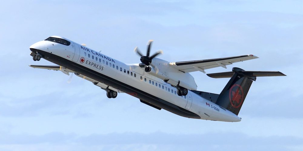 Air Canada Jazz - De Havilland Canada Dash 8-400 (C-GGAH)