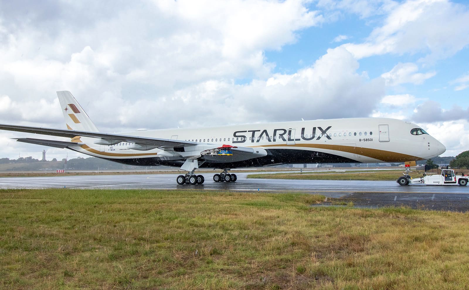 Starlux Airbus A350-941 F-WZGN / B-58501 / MSN480