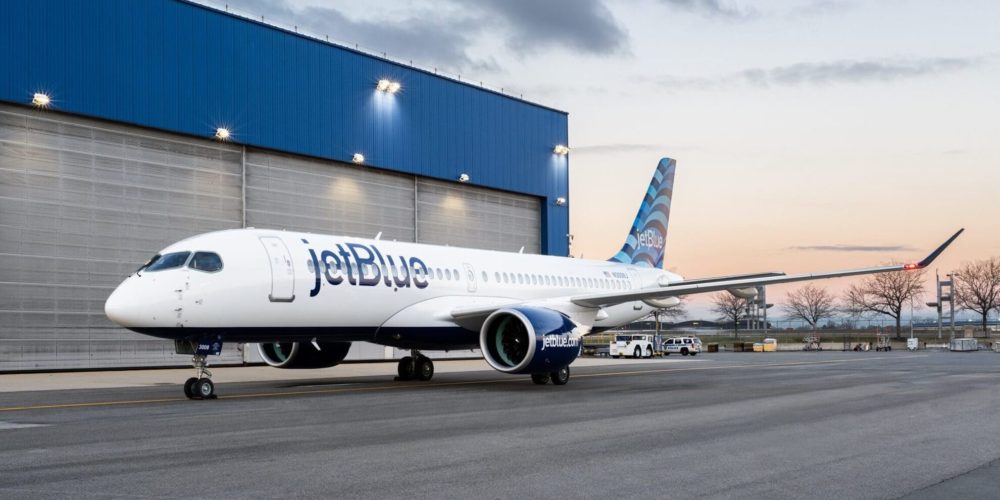 JetBlue Airbus A220 à JFK