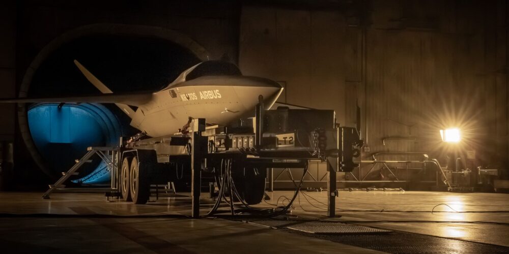 À Manchester, en Allemagne, Airbus prépare actuellement deux Valkyries pour leur premier vol avec son système de mission européen. La photo montre l'une d'elles.