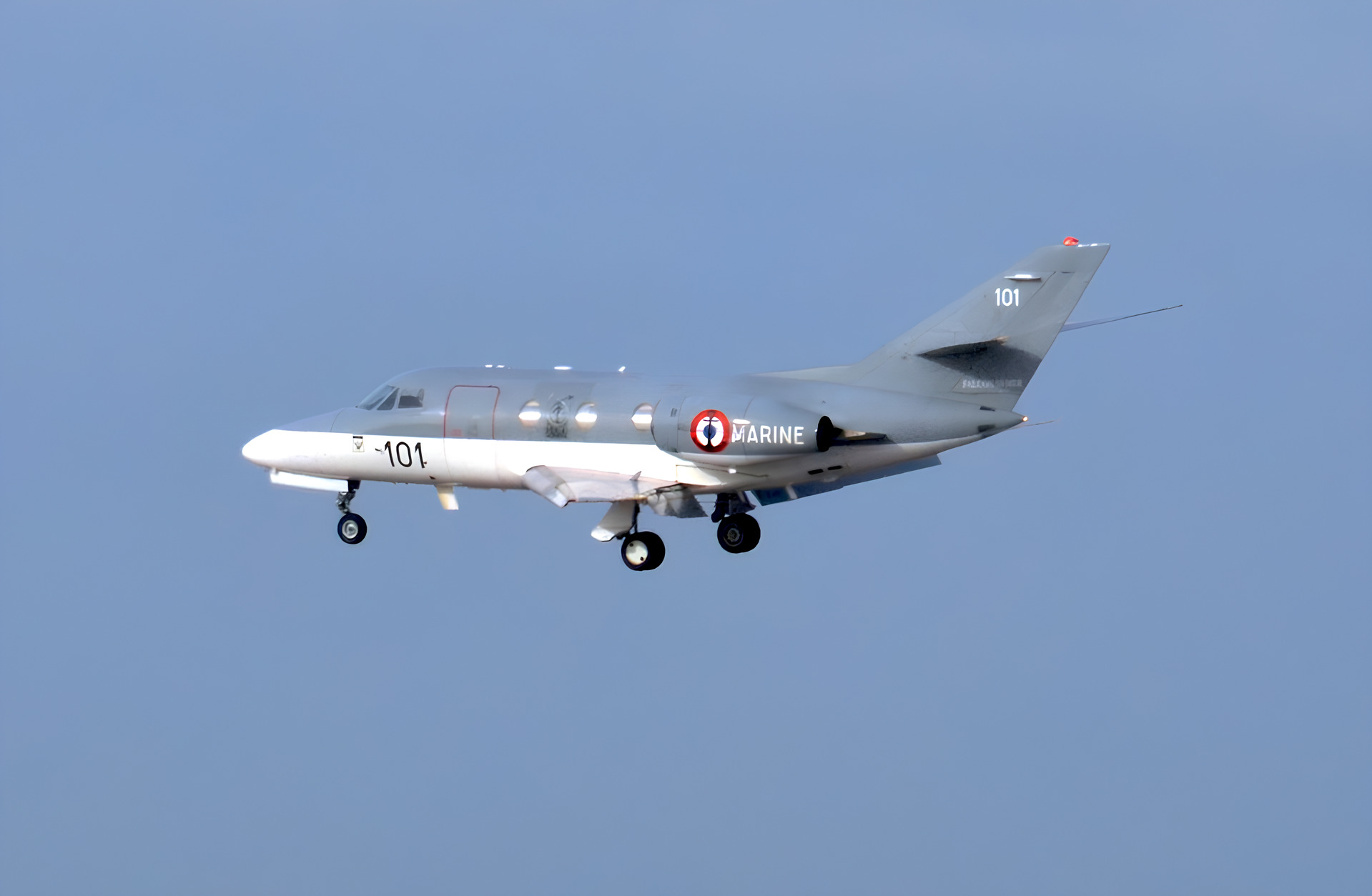 Falcon 10 Marine Nationale