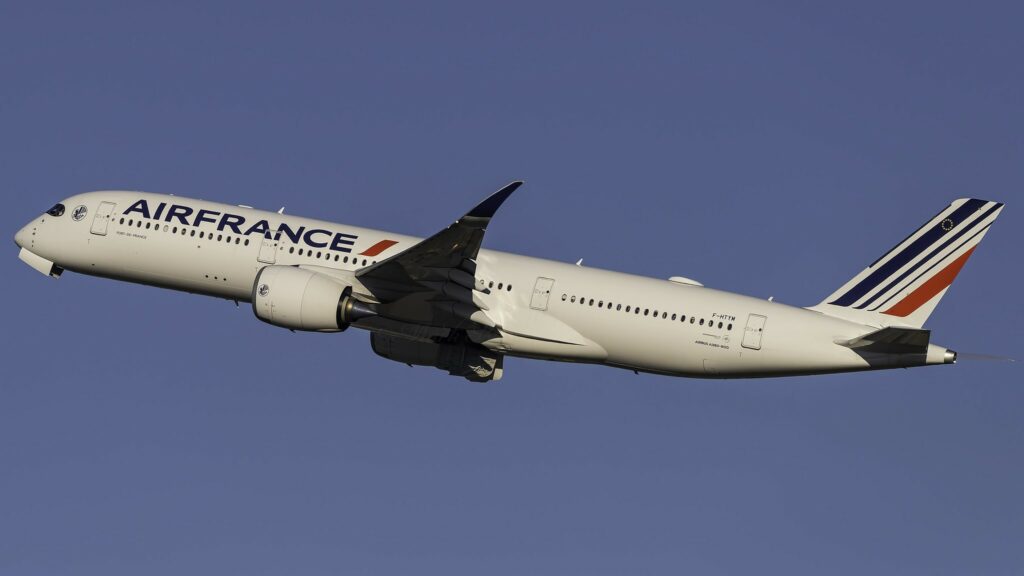 Air France A350-900 F-HTYM (JFK)