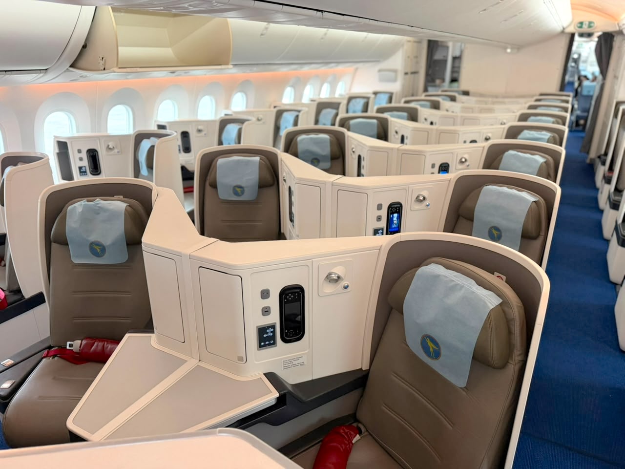 Business Class Air Congo Boeing 787-9 loué à MIAT Mongolian Airlines